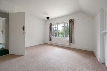 5 bedroom Detached house for sale in Nottingham Road, Melton Mowbray, LE13
