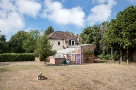 5 bedroom Detached house for sale in Nottingham Road, Melton Mowbray, LE13