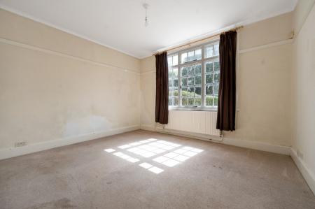 5 bedroom Detached house for sale in Nottingham Road, Melton Mowbray, LE13