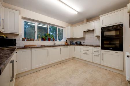 4 bedroom Detached house for sale in Cowman Close, Asfordby, LE14