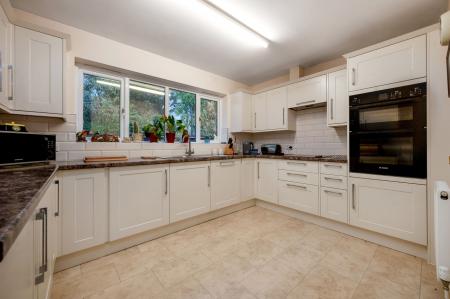 4 bedroom Detached house for sale in Cowman Close, Asfordby, LE14