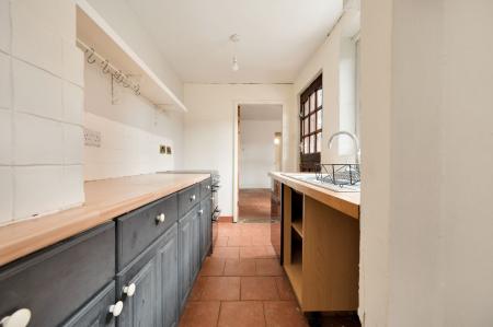 2 bedroom Terraced House to let in Thorpe Road, Melton Mowbray, LE13