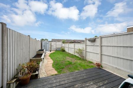 2 bedroom Terraced House to let in Long Furrow, East Goscote, LE7