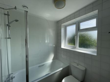 2 bedroom Semi-detached house to let in Wymondham Way, Melton Mowbray, LE13