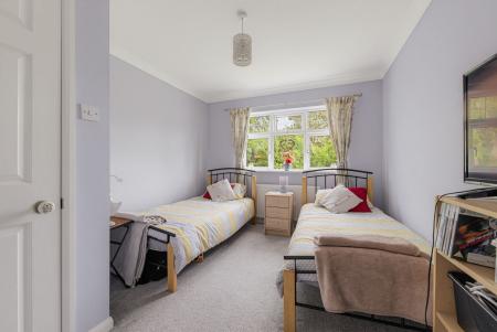5 bedroom Semi-detached house for sale in Hartland Drive, Melton Mowbray, LE13