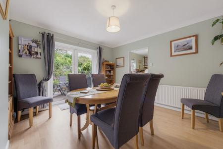 5 bedroom Semi-detached house for sale in Hartland Drive, Melton Mowbray, LE13