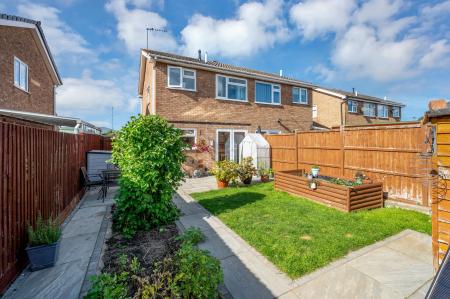 2 bedroom Semi-detached house for sale in Tamar Road, Melton Mowbray, LE13