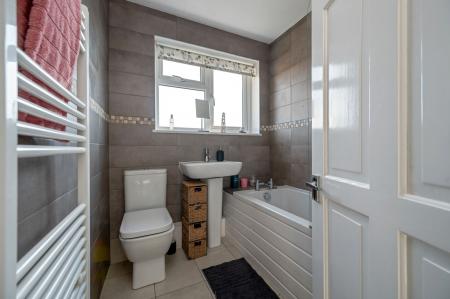 2 bedroom Semi-detached house for sale in Tamar Road, Melton Mowbray, LE13