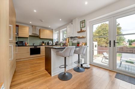 3 bedroom Semi-detached house for sale in Sherwood Drive, Melton Mowbray, LE13