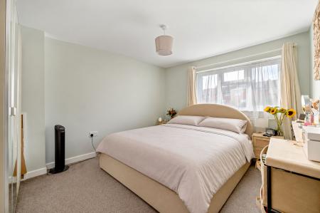 3 bedroom Semi-detached house for sale in Sherwood Drive, Melton Mowbray, LE13