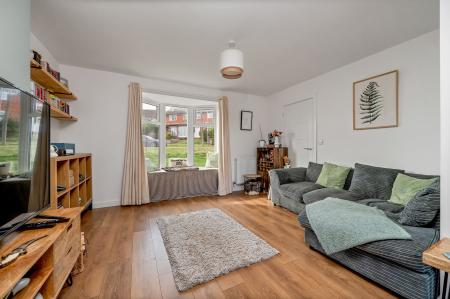3 bedroom Semi-detached house for sale in Sherwood Drive, Melton Mowbray, LE13