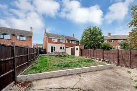 3 bedroom Semi-detached house for sale in Sherwood Drive, Melton Mowbray, LE13