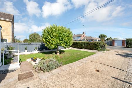 3 bedroom Semi-detached house for sale in Sandy Lane, Melton Mowbray, LE13