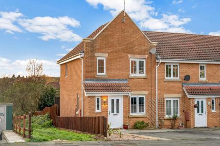 3 bedroom Semi-detached house to let in Russet Way, Melton Mowbray, LE13