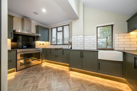 5 bedroom Detached house for sale in Welby Lane, Melton Mowbray, LE13