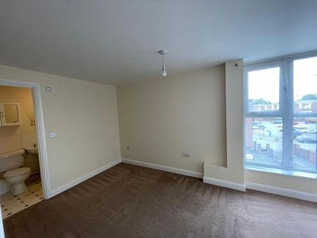2 bedroom Flat to let in Windsor Street, Windsor House Windsor Street, LE13