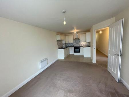 2 bedroom Flat to let in Windsor Street, Windsor House Windsor Street, LE13