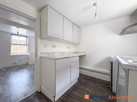 2 bedroom Terraced House for sale in Albion Street, Newark