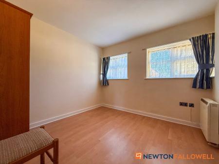 2 bedroom Flat for sale in The Bell Tower, Barnby Road, Newark