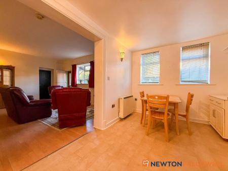 2 bedroom Flat for sale in The Bell Tower, Barnby Road, Newark