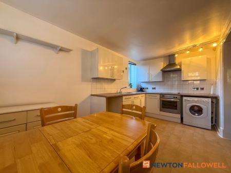 2 bedroom Flat for sale in The Bell Tower, Barnby Road, Newark