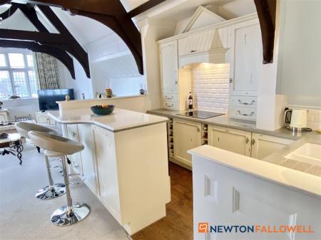 1 bedroom Flat for sale in The Ossington, Beast Market Hill, Newark