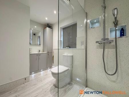 5 bedroom Detached house for sale in Bells Court, Carlton-le-Moorland