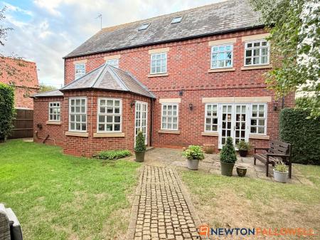 5 bedroom Detached house for sale in Bells Court, Carlton-le-Moorland