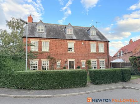 5 bedroom Detached house for sale in Bells Court, Carlton-le-Moorland