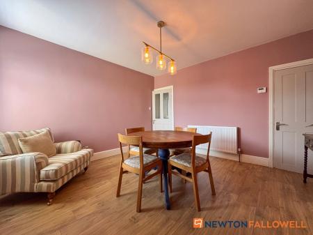 3 bedroom End of terrace house for sale in Boundary Road, Newark