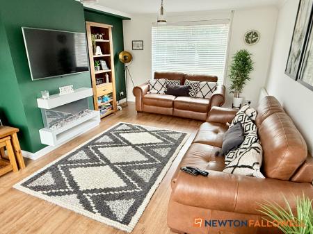 3 bedroom Semi-detached house for sale in Braemer Road, Collingham