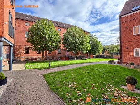 2 bedroom Flat for sale in The Courtyard, Castle Brewery, Newark