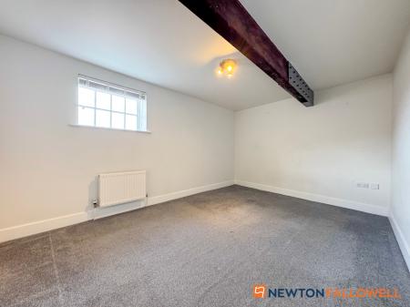 2 bedroom Flat for sale in The Courtyard, Castle Brewery, Newark