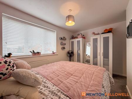 2 bedroom Semi-detached house for sale in Clarks Lane, Newark