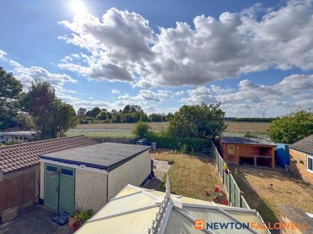 3 bedroom Semi-detached house for sale in Crow Park Avenue, Sutton-on-Trent