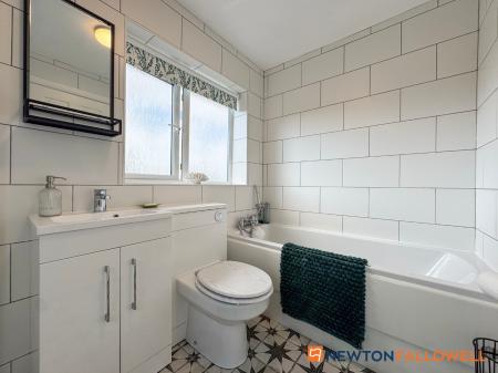 3 bedroom Semi-detached house for sale in Crow Park Avenue, Sutton-on-Trent