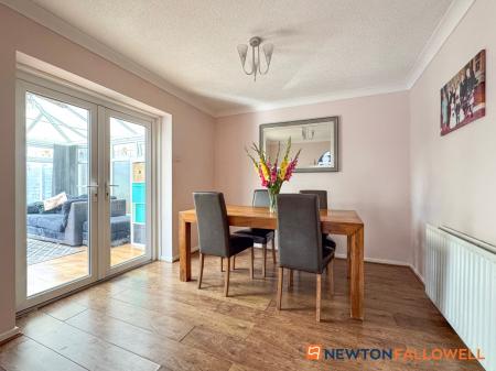 3 bedroom Semi-detached house for sale in Crow Park Avenue, Sutton-on-Trent