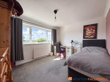 3 bedroom Semi-detached house for sale in Crow Park Avenue, Sutton-on-Trent