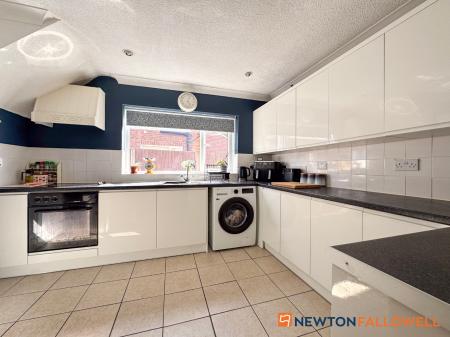 3 bedroom Semi-detached house for sale in Crow Park Avenue, Sutton-on-Trent