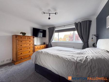 3 bedroom Semi-detached house for sale in Crow Park Avenue, Sutton-on-Trent