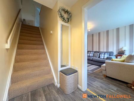 2 bedroom Semi-detached house for sale in Dale Crescent, Fernwood