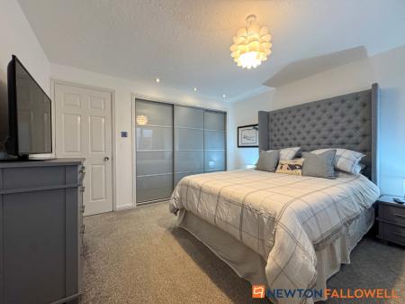 4 bedroom Detached house for sale in Doddington Lane, Claypole