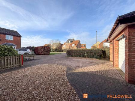 4 bedroom Detached house for sale in Doddington Lane, Claypole