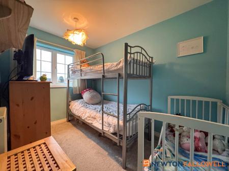 3 bedroom End of terrace house for sale in Emmendingen Avenue, Newark