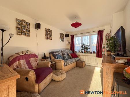 2 bedroom End of terrace house for sale in Flaxley Lane, Newark