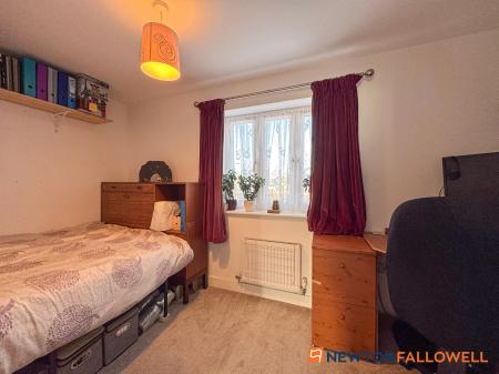 2 bedroom End of terrace house for sale in Flaxley Lane, Newark