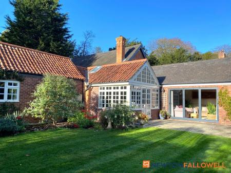 3 bedroom Detached house for sale in Gainsborough Road, Winthorpe