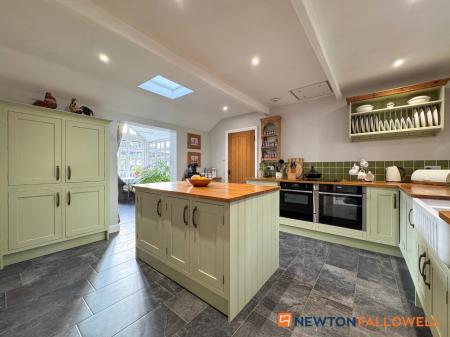 3 bedroom Detached house for sale in Gainsborough Road, Winthorpe