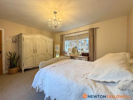 3 bedroom Detached house for sale in Gainsborough Road, Winthorpe