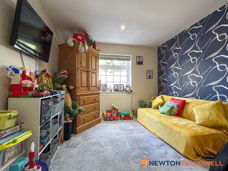 4 bedroom Detached bungalow for sale in Glovers Lane, Balderton